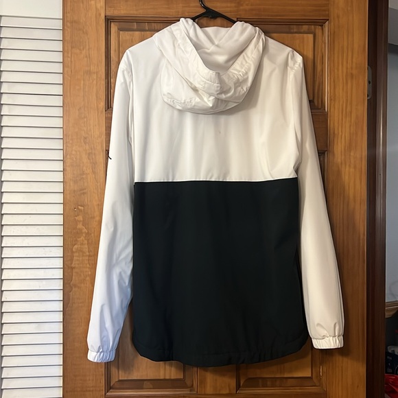 Hollister California - Epic Flex - Jacket with hood.
Unisex Size Large - Picture 2 of 6